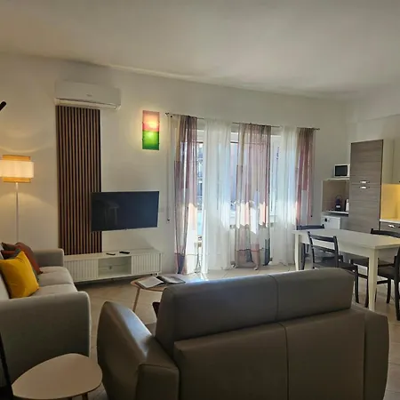 In Tune - Silvestri 226 Appartement *