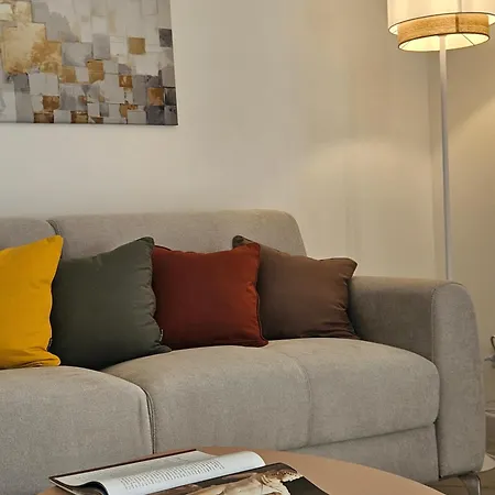 In Tune - Silvestri 226 Appartement *